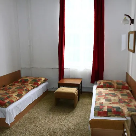 Tomori Pal Foiskola Kollegiuma * Budapest