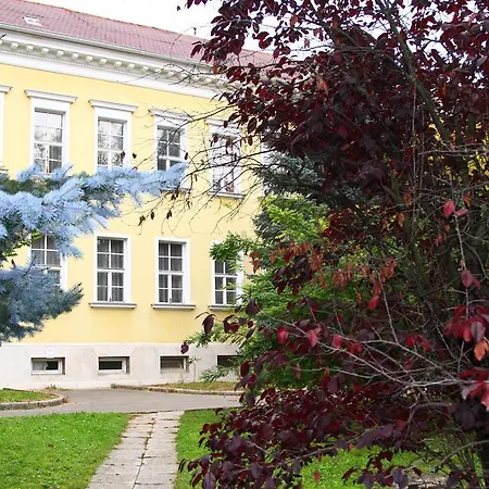 Tomori Pal Foiskola Kollegiuma Hostel Budapest
